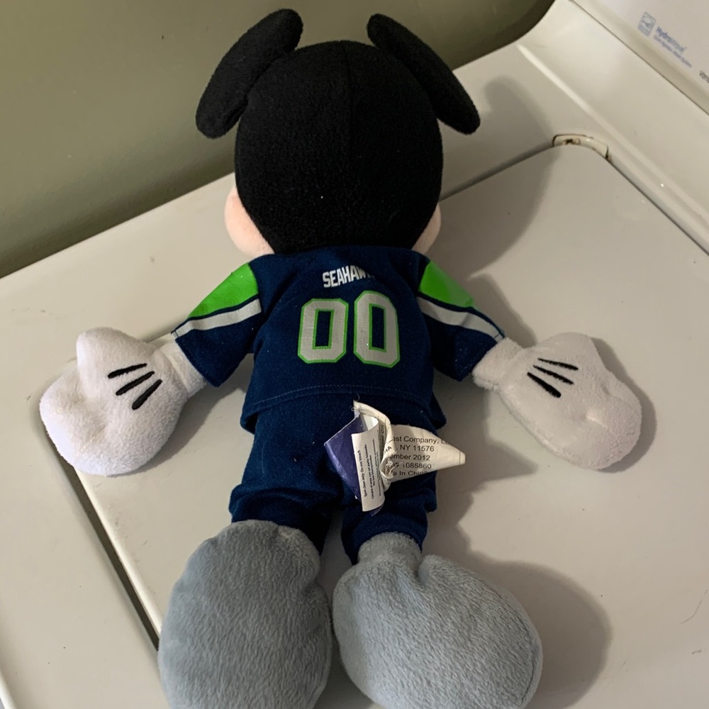 Seahawks NFL Mickey Mouse - Picture 3 of 9